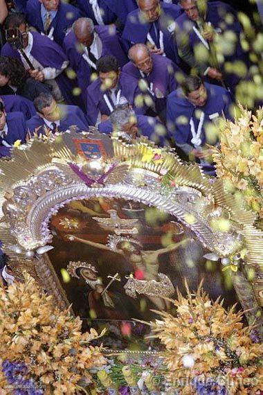 Procession of Señor de Los Milagros, Lima