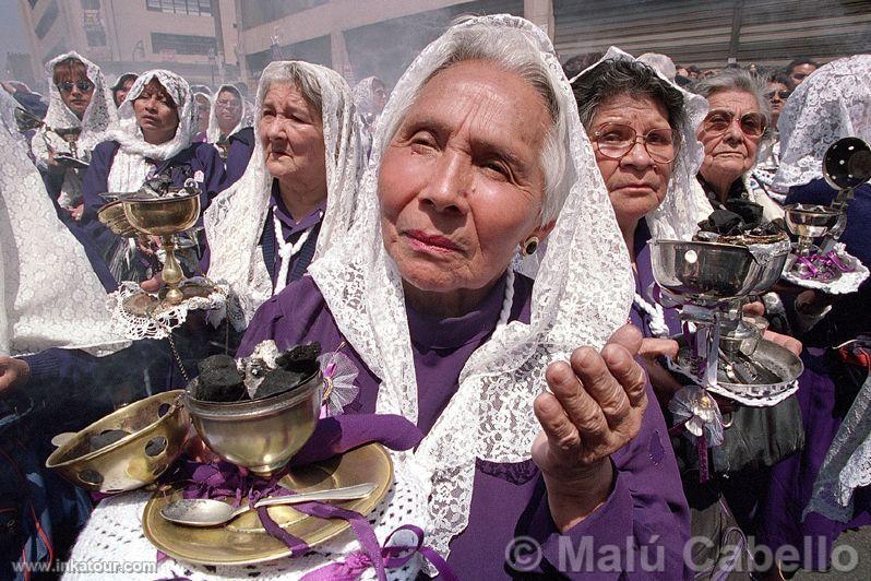 Procession of Señor de Los Milagros, Lima