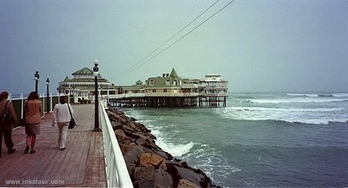 Rosa Naútica (beach), Lima