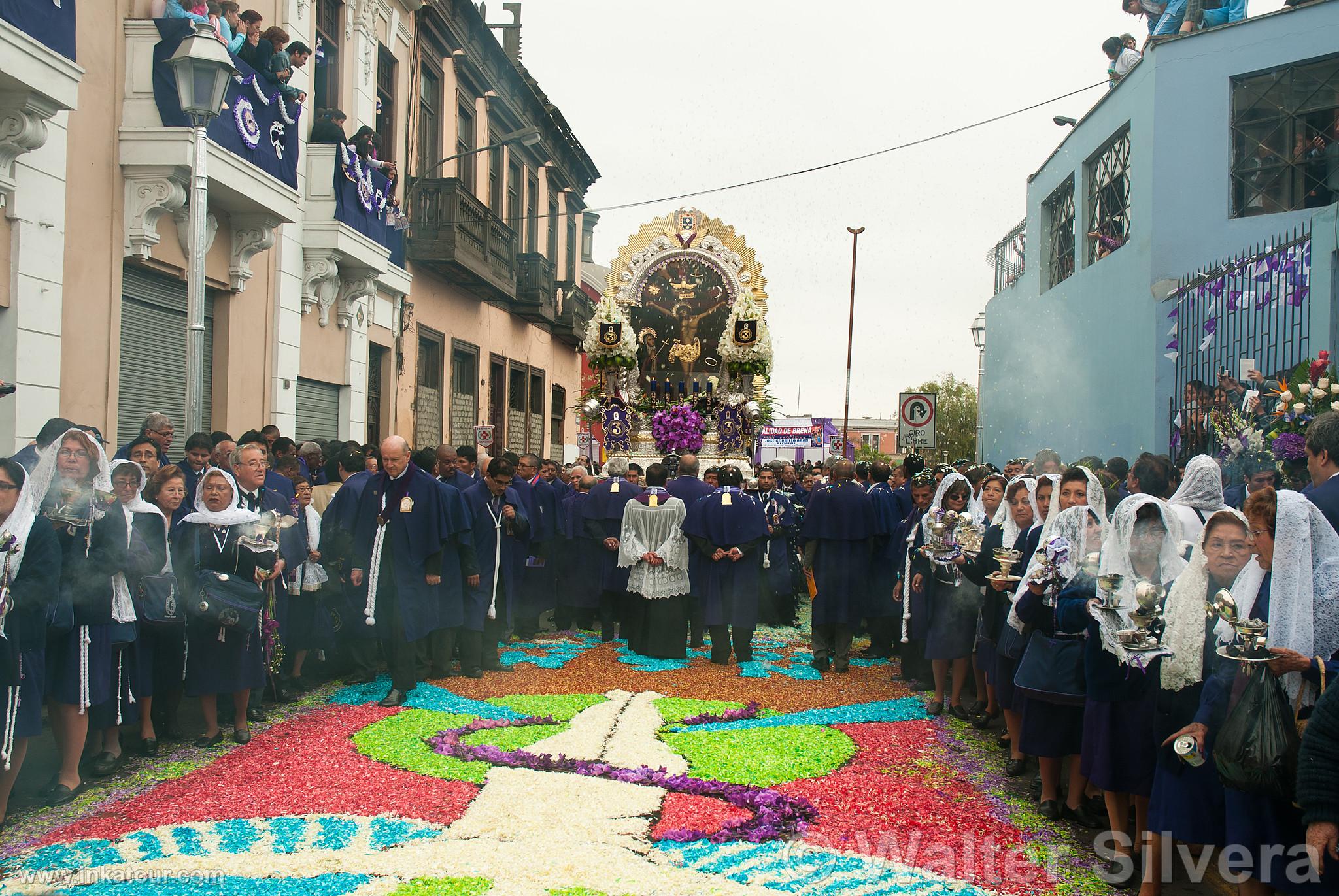 Procession of Señor de Los Milagros