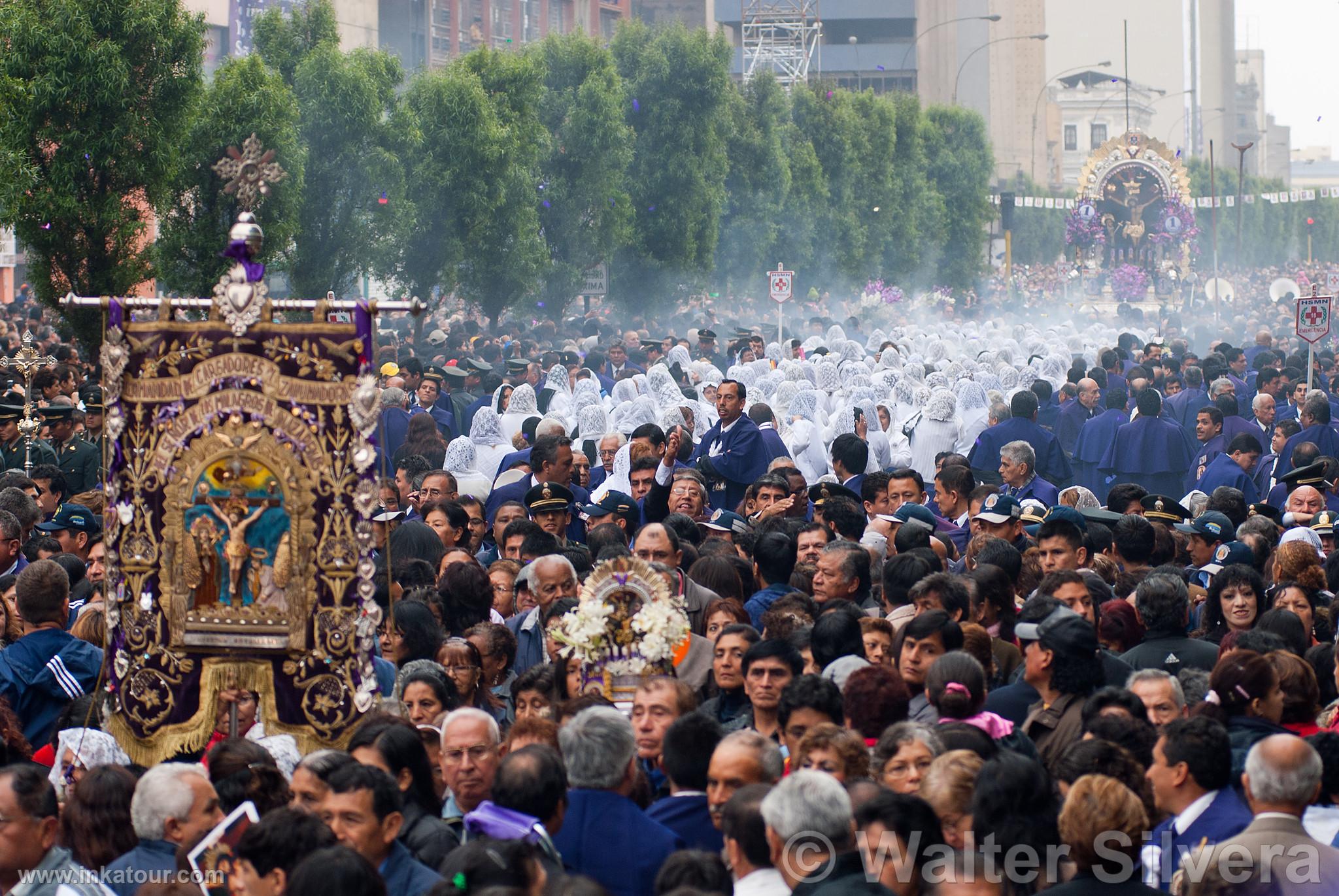 Procession of Señor de Los Milagros