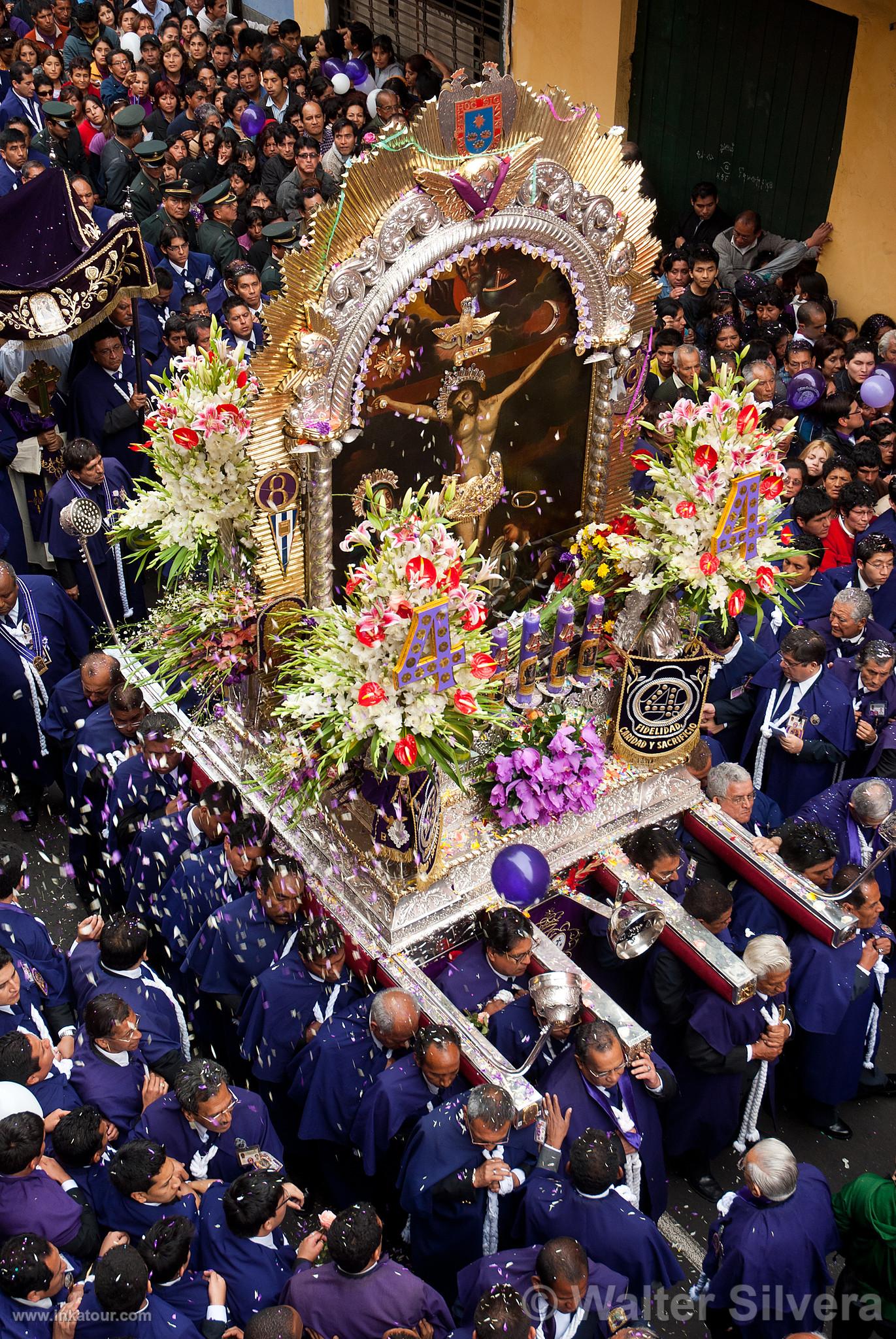 Procession of Señor de Los Milagros