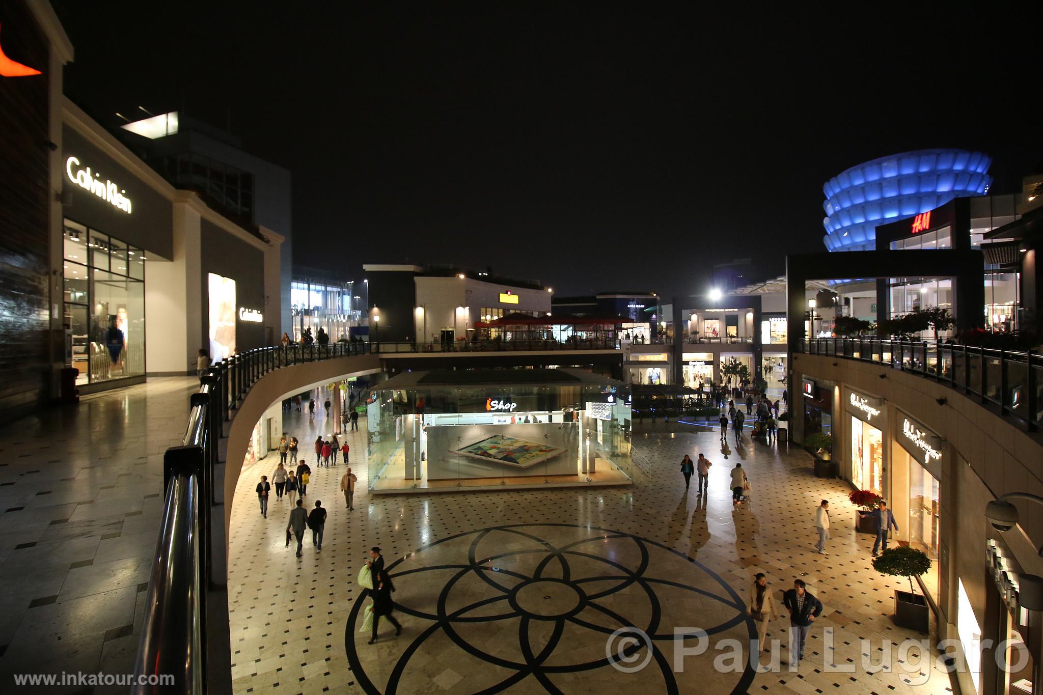 Mall Jockey Plaza, Lima